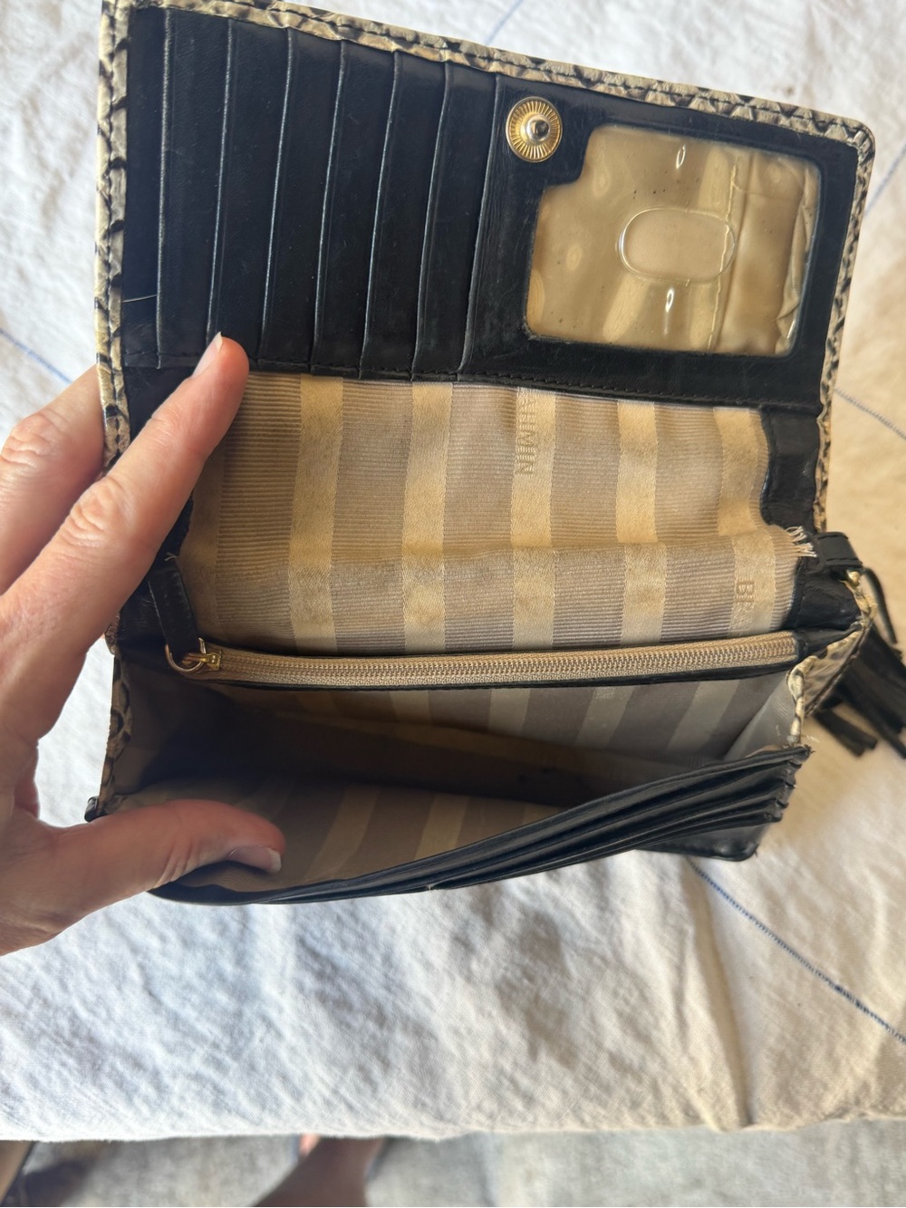 Rare Snake-Embossed Convertible  Crossbody/Clutch - Picture 3 of 4